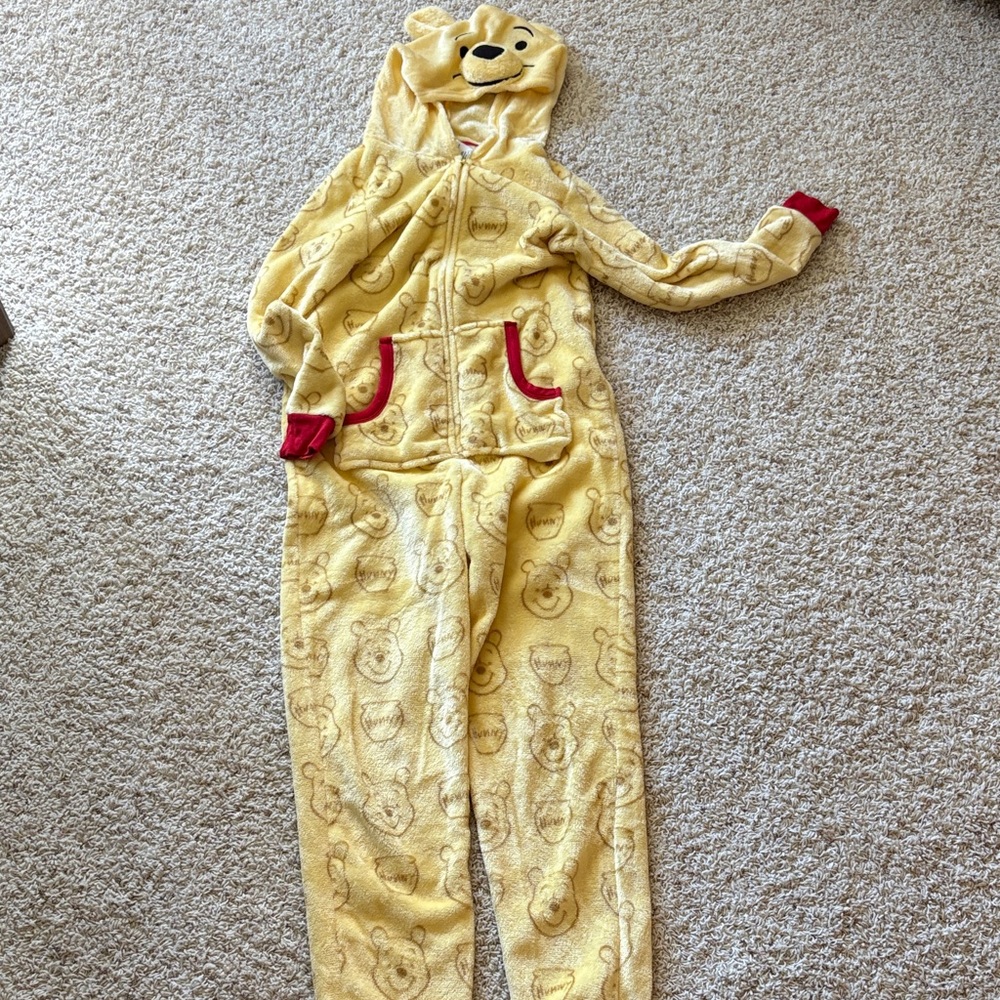 Pooh sleepwear